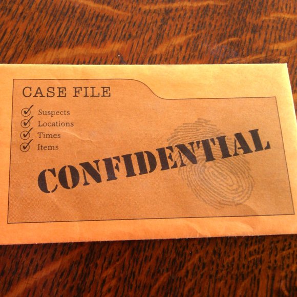 Clue DVD board game Inspector Brown deduction murder-mystery interactive DVD's - Picture 13 of 16